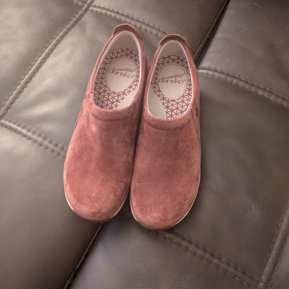 Dansko Women's Suede Mules - Dusty Rose